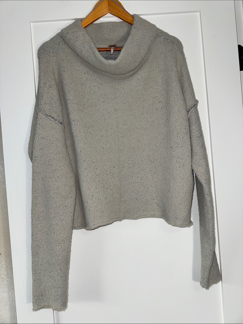 Free People Light Gray Cropped Funnel Neck Sweater Sz Medium cozy